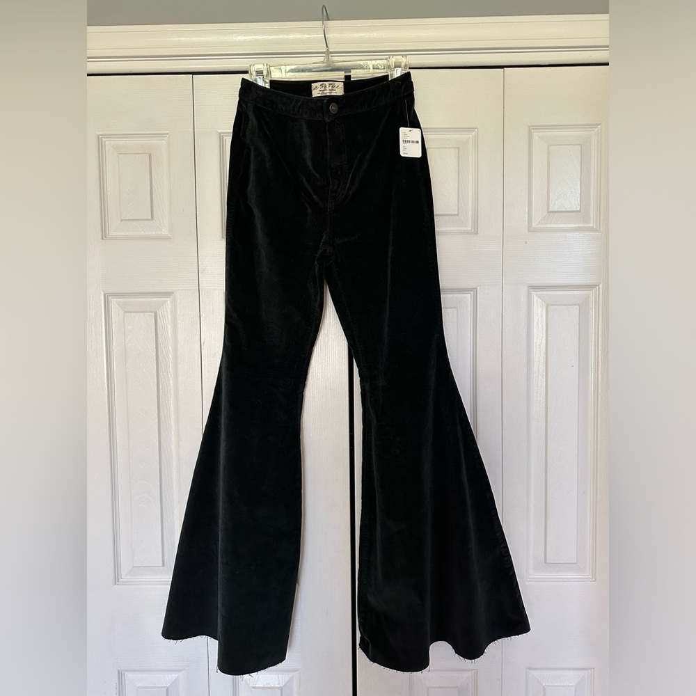 NWT We the Free Free People black flared velvet pants/jeans size 27 frayed hem